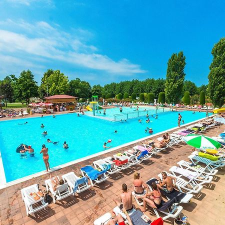 Eurocampingpacengo Hotell Lazise Eksteriør bilde